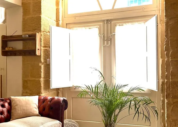 בית נופש Traditional Maltese House *